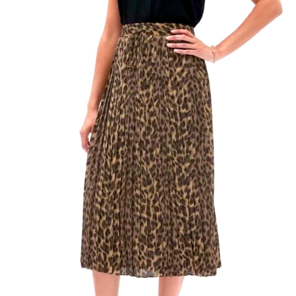 Pleated Skirt MIDI